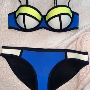 Triangl Bikini set